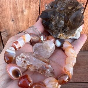 4 Piece Carnelian and Quartz Crystal Gift Set. You get these pieces!